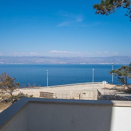 Apartman Cubranic Leilighet Vrbnik Eksteriør bilde