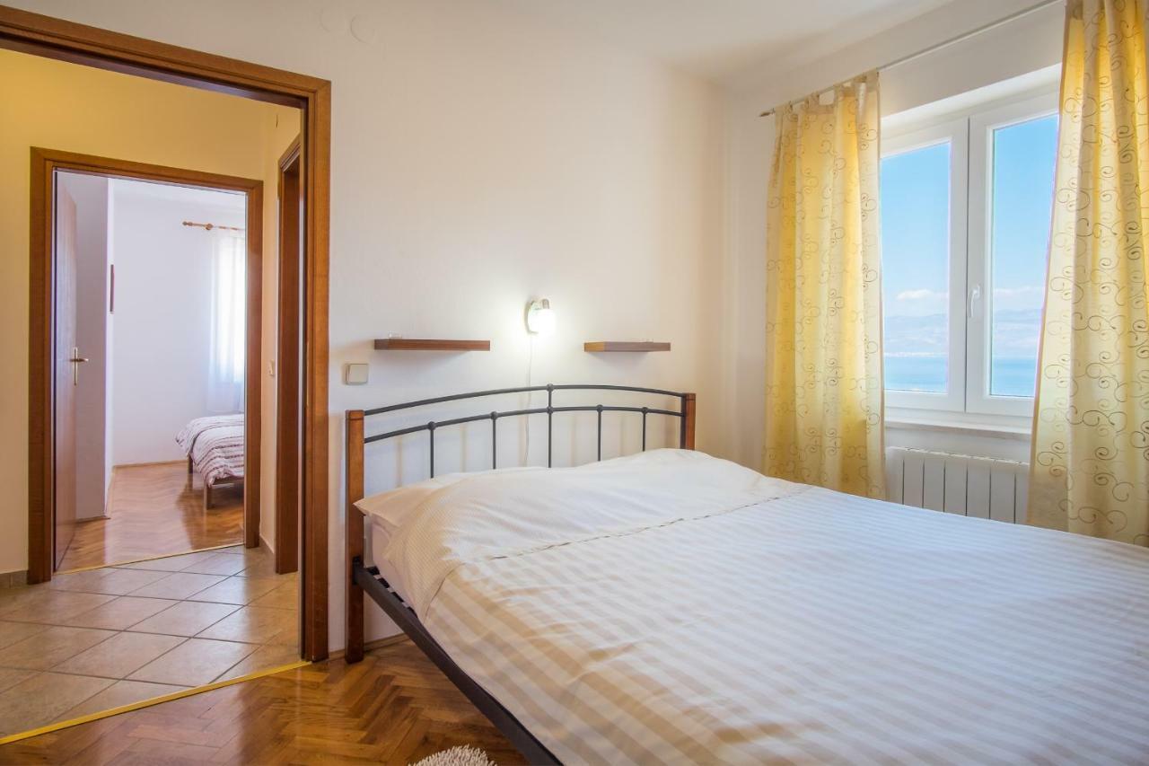 Apartman Cubranic Leilighet Vrbnik Eksteriør bilde